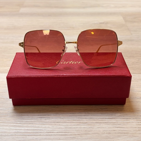 NWT Cartier Santos de Cartier Red Rectangular Gold Frame Ladies Sunglasses main image 12